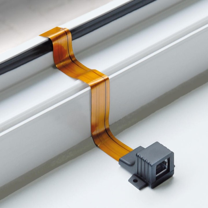 Passe-Fenêtre Câble Reseau RJ45 Ultra-Fin